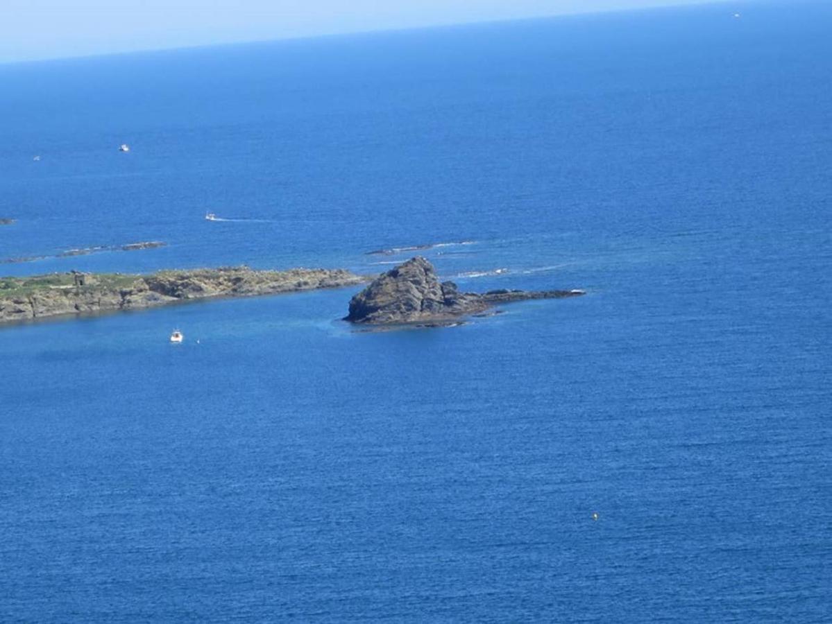 Come And Enjoy ! Cadaques Luaran gambar